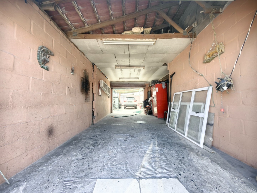 3 Bedroom Property for Sale in Portlands Western Cape